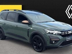 Green Used 2025 Dacia Jogger Extreme MPV | £18,100 (Fair price)
