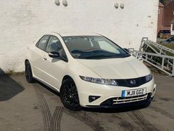 White Used 2011 Honda Civic Hatchback | £4,450 (A bit pricey)