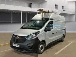 Silver Used 2017 Vauxhall Vivaro Van | £6,475 (Good price)