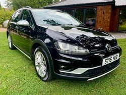 Black Used 2016 VW Golf VII Estate | £7,795 (Expensive)