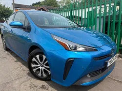 Blue Used 2020 Toyota Prius Business Edition Hatchback | £11,495 (Expensive)