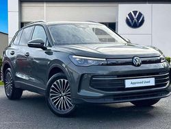 Green Used 2025 VW Tiguan Match SUV | £29,780 (Fair price)