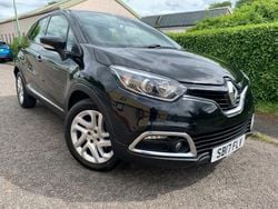 Black Used 2017 Renault Captur Dynamique SUV | £7,250 (Fair price)