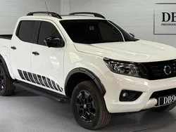 White Used 2019 Nissan Navara N-Guard Pickup | £15,995 (Fair price)