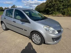 Silver Used 2006 Renault Clio II Expression Hatchback | £995 (Super price)