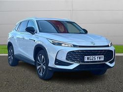 White Used 2025 MG HS Trophy SUV | £21,495 (Expensive)