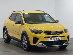 Yellow Used 2022 Kia Stonic 4 SUV | £15,498 (Fair price)