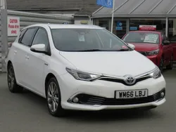 Toyota Auris Hybrid