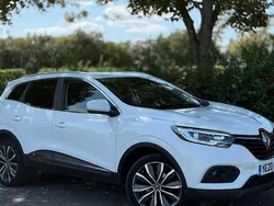 White Used 2020 Renault Kadjar Iconic SUV | £11,846 (Fair price)