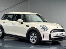 White Used 2022 Mini Cooper Classic Hatchback | £16,000 (Fair price)