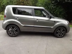 Silver Used 2011 Kia Soul SUV | £2,495 (Fair price)