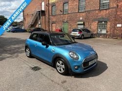 Blue Used 2015 Mini Cooper Hatch Hatchback | £6,150 (Good price)