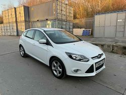 White Used 2014 Ford Focus Zetec Hatchback | £3,895 (Fair price)