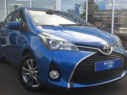 Blue Used 2015 Toyota Yaris Hatchback | £7,400 (Fair price)