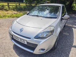 Silver Used 2011 Renault Clio II Dynamique Hatchback | £3,995 (A bit pricey)