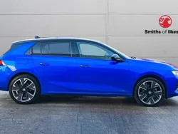 Blue Used 2023 Vauxhall Astra Ultimate Hatchback | £19,495 (Super price)