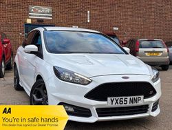 White Used 2015 Ford Focus ST Hatchback | £8,500 (Good price)