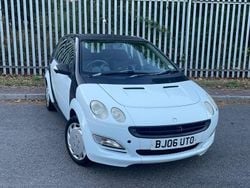 Black white Used 2006 Smart ForFour Pulse Hatchback | £1,495