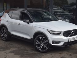 Glacier silver Used 2020 Volvo XC40 R-Design Pro SUV | £21,490 (Fair price)