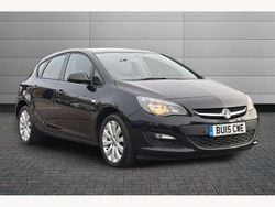 Black Used 2015 Vauxhall Astra Design Edition Hatchback | £4,995 (Good price)