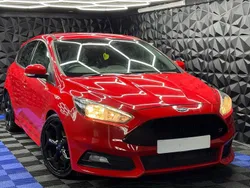 Red Used 2015 Ford Focus ST Hatchback | £6,495 (Good price)