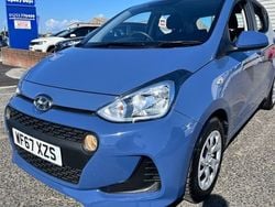 Blue Used 2017 Hyundai i10 SE Hatchback | £7,995 (Good price)