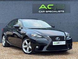 Black Used 2016 Lexus IS300h Sedan | £11,995 (Fair price)
