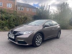 Brown Used 2014 Honda Civic S Hatchback | £2,950 (Good price)