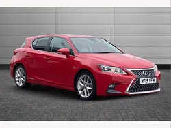 Fuji red Used 2019 Lexus CT200h Hatchback | £12,795 (Good price)