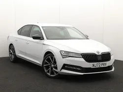 White Used 2022 Skoda Superb SportlinePlus Hatchback | £17,298 (Fair price)