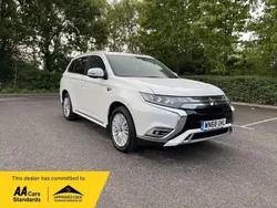 White Used 2018 Mitsubishi Outlander P-HEV Estate | £12,580 (Fair price)