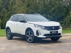 White Used 2022 Peugeot 3008 Premium SUV | £21,758 (A bit pricey)