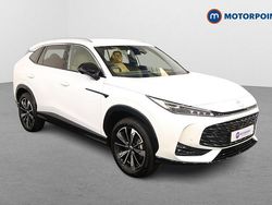 White New 2025 MG HS Trophy SUV | £22,899 (Fair price)