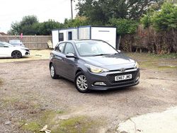 Grey Used 2018 Hyundai i20 SE Hatchback | £6,394 (Good price)