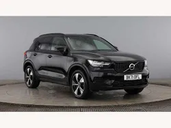 Black Used 2022 Volvo XC40 R-Design SUV | £24,250 (Fair price)