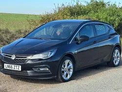 Black Used 2016 Vauxhall Astra SRi Hatchback | £5,399 (Fair price)