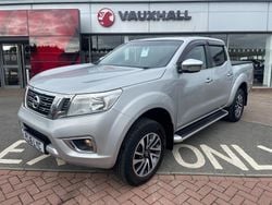 Silver Used 2016 Nissan Navara Acenta+ Pickup | £12,887 (Fair price)