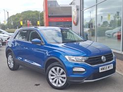 Blue Used 2019 VW T-Roc SE SUV | £13,498 (Fair price)