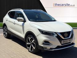 White Used 2019 Nissan Qashqai Tekna SUV | £14,395 (Fair price)