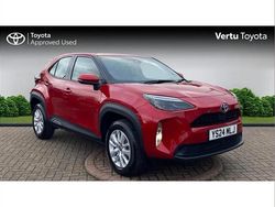 Red Used 2024 Toyota Yaris Cross SUV | £21,129 (Good price)