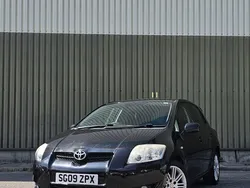 Black Used 2009 Toyota Auris SR Hatchback | £2,495 (Fair price)