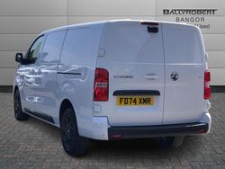 White Used 2024 Vauxhall Vivaro S Van | £20,950 (Good price)
