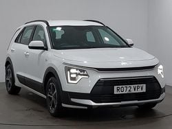 White Used 2022 Kia Niro SUV | £17,498 (Fair price)