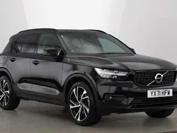 Used 2022 Volvo XC40 R-Design Pro SUV | £25,295 (Fair price)