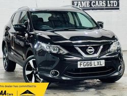 Black Used 2016 Nissan Qashqai N-Connecta SUV | £5,000 (A bit pricey)