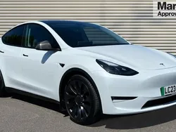 White Used 2023 Tesla Model Y Performance SUV | £35,990 (Fair price)