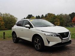 White Used 2024 Nissan Qashqai N-Connecta SUV | £18,000 (Fair price)