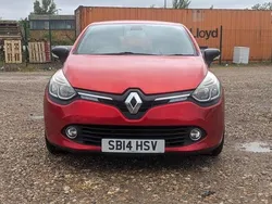 Red Used 2014 Renault Clio IV Dynamique Hatchback | £2,995 (Fair price)