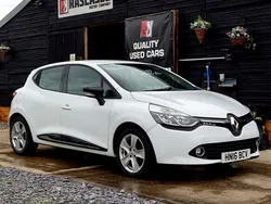White Used 2016 Renault Clio IV Dynamique Hatchback | £6,520 (Fair price)