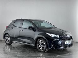 Black Used 2022 Toyota Yaris Hybrid Design Hatchback | £17,050 (Good price)